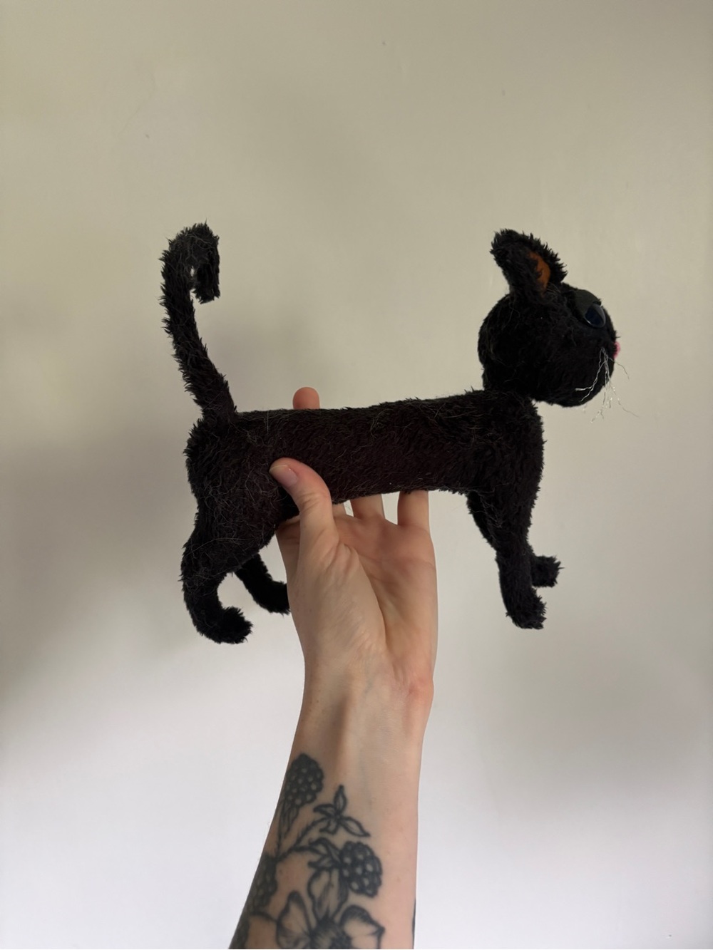 Coraline Cat - Wire Posable - Picture 4 of 7